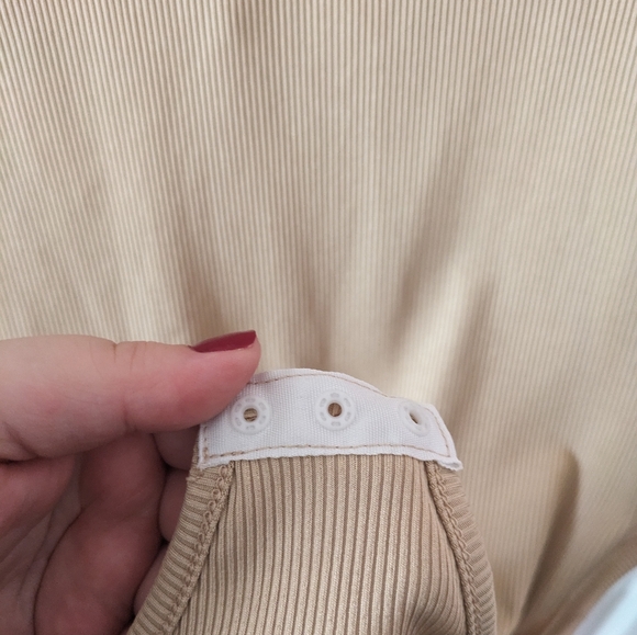 NWOT SHEIN Curve Bodysuit Size 4X Colour Tan - Picture 2 of 4